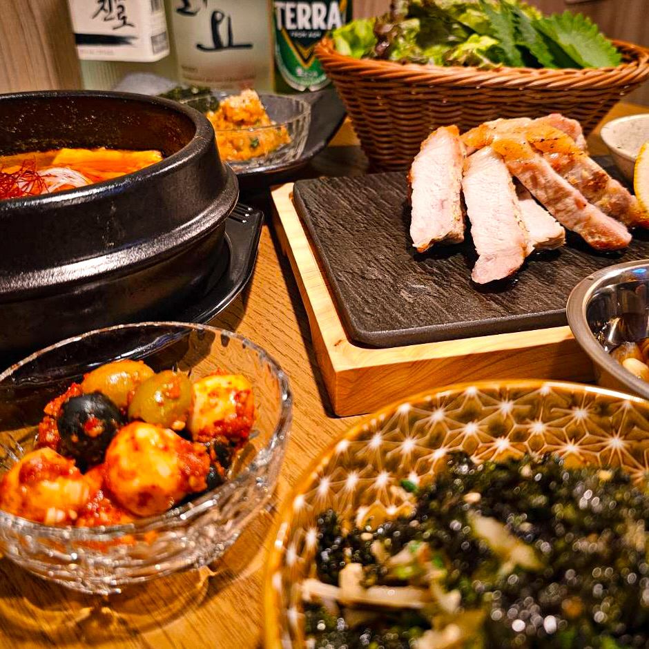 エキニシのとびきりおしゃれな韓国料理店。男女問わず大人気です