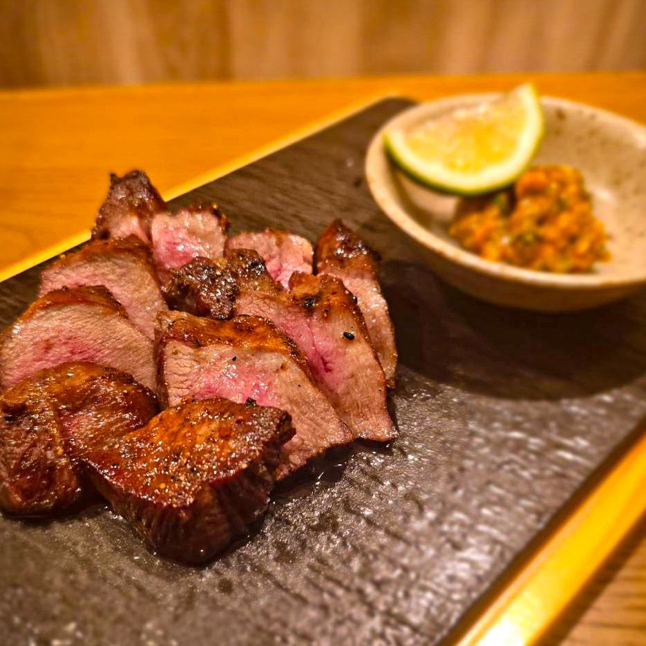お料理と飲み放題付コース4000円からご用意しております！！