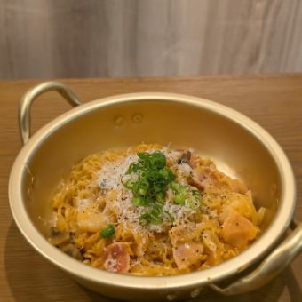 トゥーンバ（韓国焼きそば）