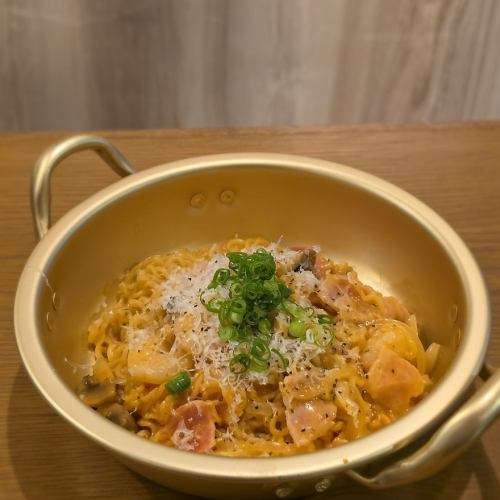 トゥーンバ（韓国焼きそば）