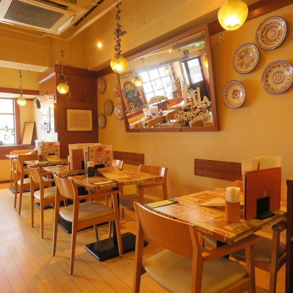 [Spacious interior] We have many table seats available.Recommended for company banquets and when you want to spend a relaxing time with your family ♪ There is also a meal course, so it is suitable not only for welcome and farewell parties but also for private use ◎ Enjoy delicious food in a calm space!