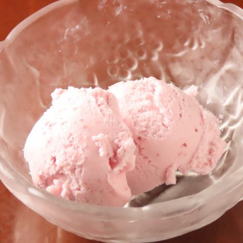 Delicious Amaou ice cream
