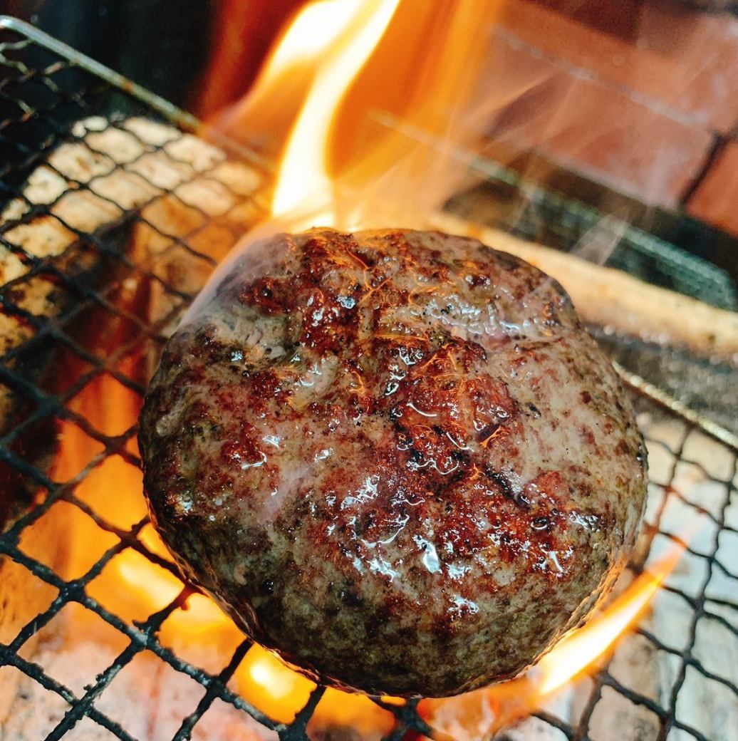 Opened in Kurosaki ☆ Water cooking, charcoal grill, meat and fish ◎ Izakaya menu is abundant!