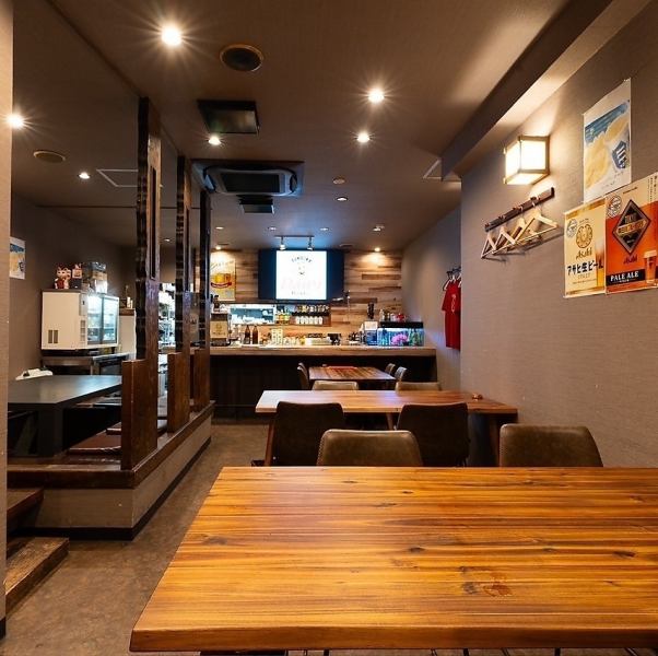 【黒崎駅より徒歩8分♪】気の合う仲間との飲み会や、ご宴会はもちろん、会社帰りのお食事やサク飲みにも◎様々なシーンでご利用ください♪貸切は20名様～最大50名様までご利用可能です（50名様以上の貸切は要相談でお気軽にお問い合わせください）。当店自慢の至極のコースでご宴席をお愉しみください。