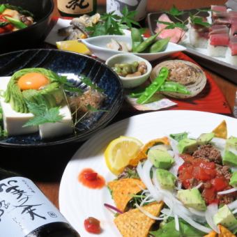 【仅限周一至周四】生鱼片、寿司、鸭肉沙拉、炸小河豚4种共9种6,000日元，凭优惠券可无限畅饮2.5小时！