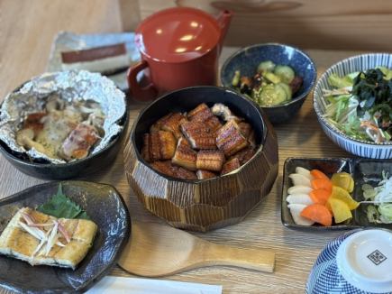 【僅限預約】鰻魚料理:每人4,500日圓起(含稅)*需提前一天預約