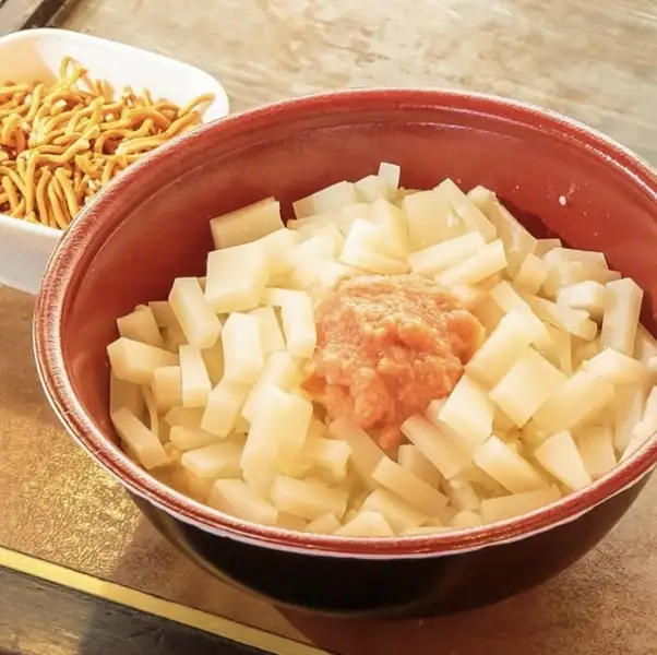 【トッピングが豊富！】「もんじゃ焼き(もち・チーズ・明太子・ベビースター)」は選べる2サイズをご用意◎