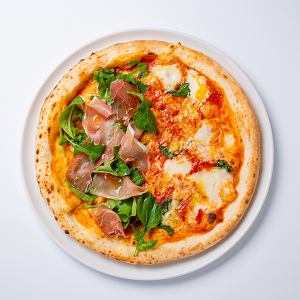 Half & Half (Margherita & Uncured Ham and Arugula Pizza)