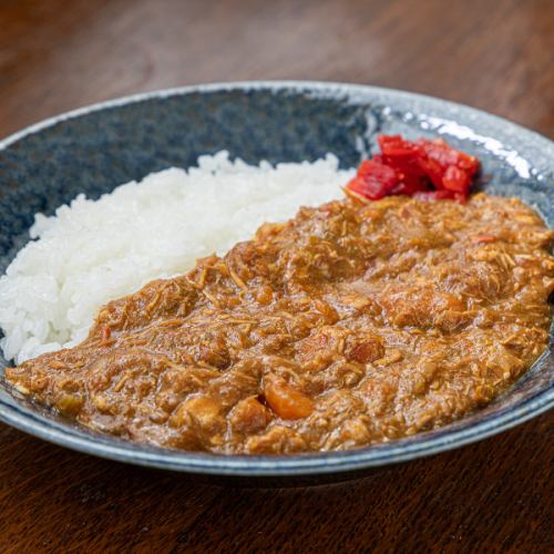 ちょい辛がクセになる！奥深い味わいが特徴の特製カレー♪