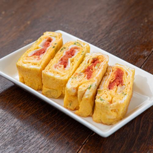 ピリッと旨味！葱を加えたふわふわの明太子出汁巻き◎