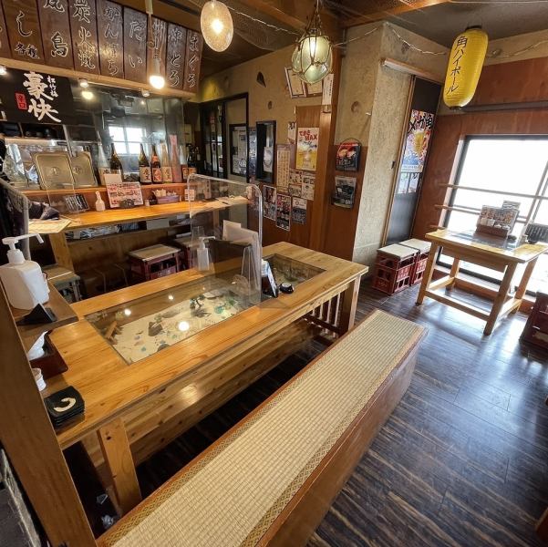 《Rental out the whole store》Rent out all the seats for a banquet, such as table seats with sake barrels, spacious tatami horigotatsu seats, and counter seats where even one person can feel free to spend time ♪ Up to 53 people including counter seats, standing bar In the case of , a large banquet for 55 people is possible!