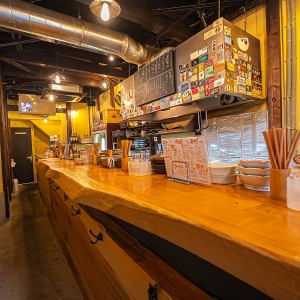 [1F standing bar counter - maximum capacity of 18 people] Feel free to come by yourself! *We do not accept online reservations for counter seats.