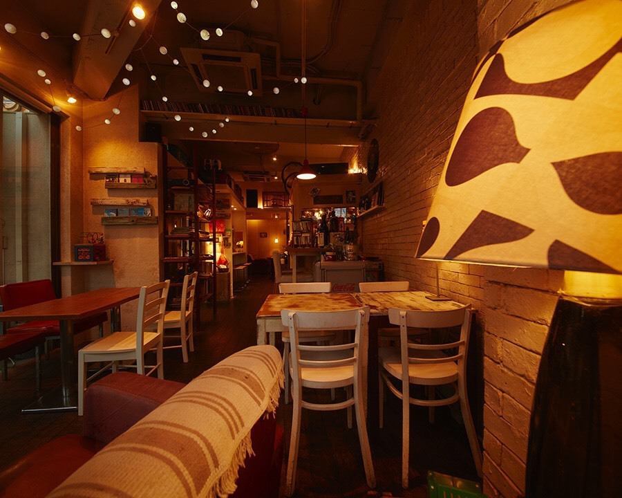 Just a short walk from the station, you'll find a hidden gem! We offer a relaxing time♪
