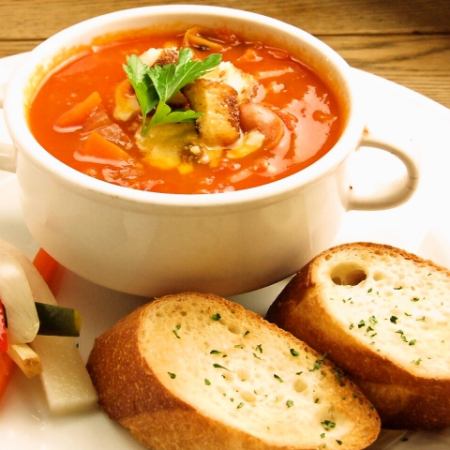 Minestrone with plenty of vegetables