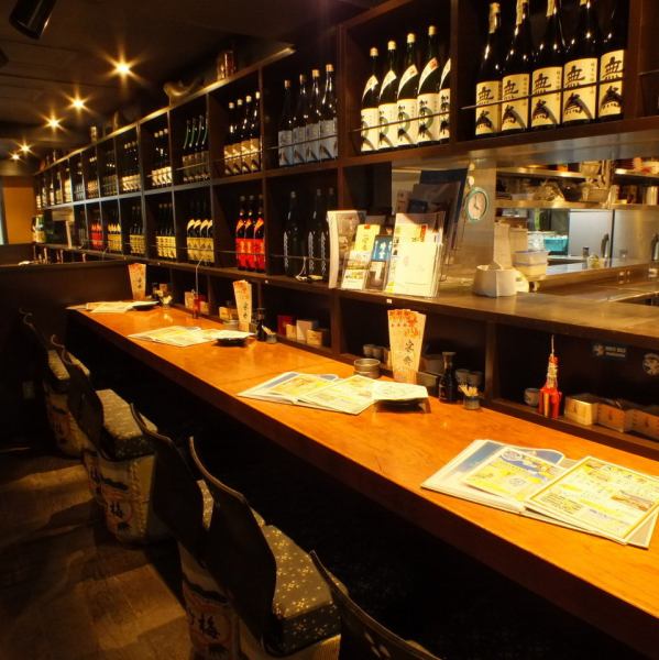 Counter seats ♪ I can casually enjoy without casual coming to the office, casual drinking etc. coming back to the company.The interior that arranged the seat relaxedly boasts a comfortable atmosphere with a calm atmosphere based on woodgrains and a high repeat rate!