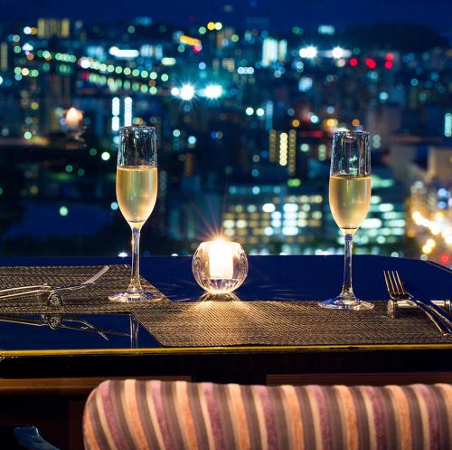 Enjoy the dynamic night view.A feast of superb views and luxury in your heart