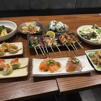 【2H飲放付】11品 4,500円！焼き鳥や土佐藁焼きカツオなど品数多く！