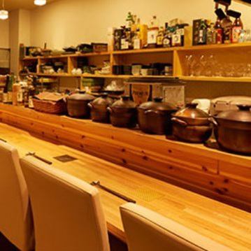 [Calm adult hideaway] The clean interior of the store is based on wood and has a calm adult hideaway atmosphere.It can be used for various occasions such as dates, gatherings with friends, and hospitality of loved ones.