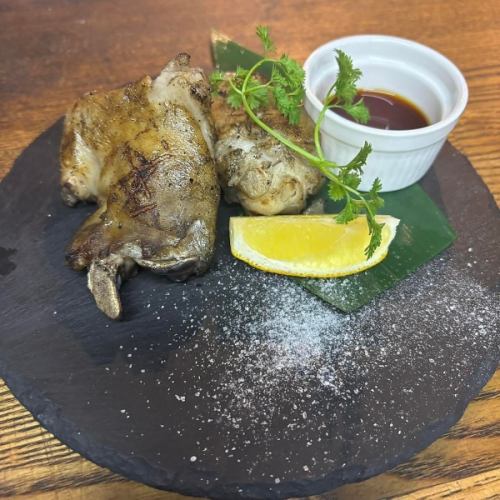 トロトロ豚足の炭焼き