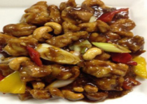 Stir-fried cashew nuts and chicken