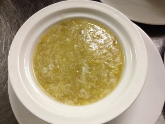 Shark fin soup with Shanghai crab miso