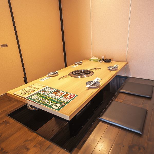 ≪様々なシーン使いにどうぞ♪≫各テーブル席は席間隔が開き半個室のようなレイアウトになっており、フラッと気軽なお仕事帰りのサク飲みからご家族でのお食事、デートなど…幅広いシチュエーションにぴったりです。