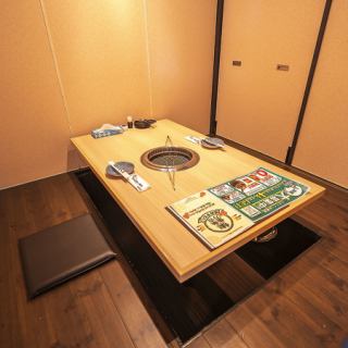 4名様掛けのテーブルをご用意しております。