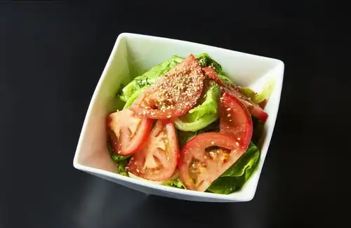 トマトサラダ/ポテトサラダ