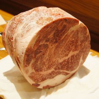 带有bu肉的as锅，如A5级佐贺牛肉和白金猪肉