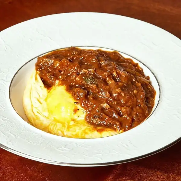 8.9月のオムライスは【ハヤシさんの華麗なるオムライス】です!