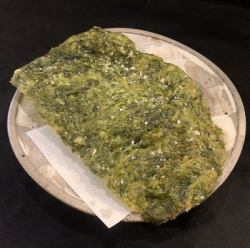 Deep-fried sea lettuce