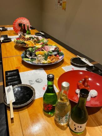 平日限定！《個室確約》飲み放題2.5時間！歓送迎会コース”８品１６０種”6000円