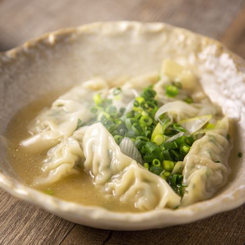 Hakata's new specialty: Boiled dumplings (Hakata-style boiled dumplings) 6 pieces per serving