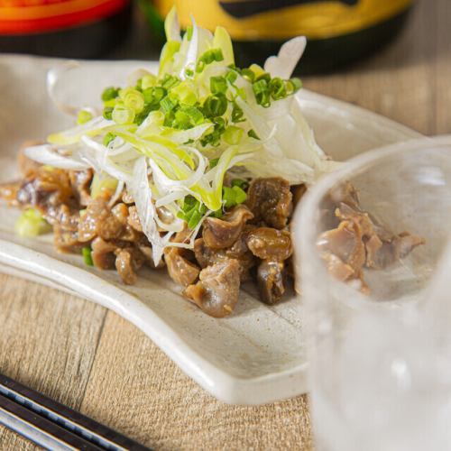 Gizzard skin with green onion and ponzu sauce