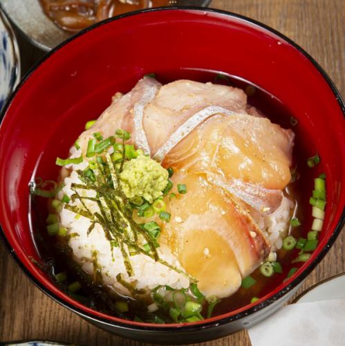 〆のあご出汁茶漬け　ごまかんぱち