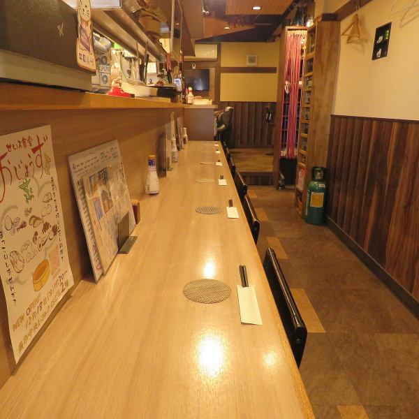 12名様～の少人数貸切も柔軟に承ります！「周りを気にせず、身内だけで盛り上がりたい」という歓送迎会の幹事様、ぜひ一豆（いちず）へご相談ください。一体感のある店内で、主役を囲んだ温かい宴を。演出やご予算のご相談など、個人店ならではのフットワークで対応いたします。