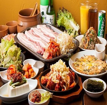 All-you-can-eat and drink, various courses available! Good location, 1 minute walk from Ikebukuro