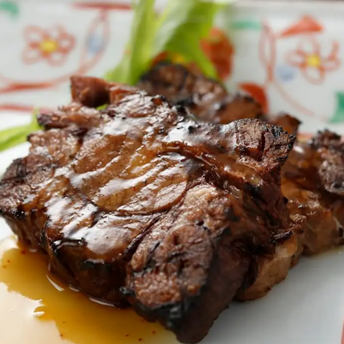 厚切りやわらか牛タン