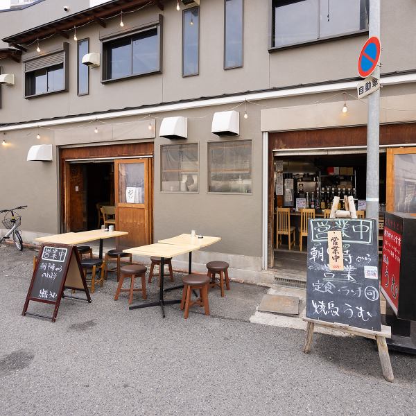 [A restaurant where you can relax and feel like a popular izakaya] A Japanese space that feels nostalgic, like an old folk house.The atmosphere is relaxing even if you are alone, so please feel free to come visit us ♪ We also have terrace seating available, so please take advantage of it on sunny days ★
