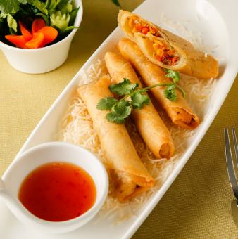 揚げ春巻き（ポピアトート）～トウモロコシと野菜を包んで～