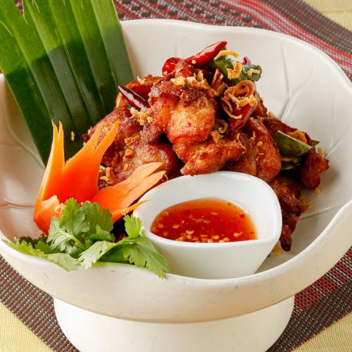 若鶏のタイハーブ風味唐揚げ（ガイトート）～オリジナルハーブミックス～