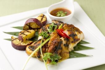 若鶏のグリル　（ガイヤーン）～レモングラスとココナッツカレーの香り～