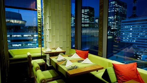 銀座を一望できるアジアンリゾートでお楽しみください