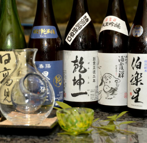 Rich in alcohol such as shochu and sake to suit the dishes