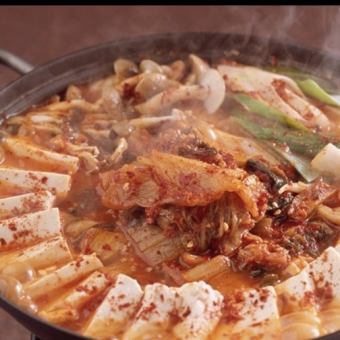 Authentic kimchi stew with low-temperature aged kimchi and Japanese pork