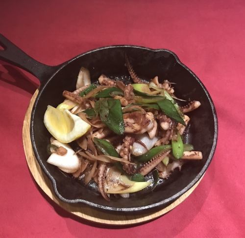 Grilled squid legs with garlic and soy sauce