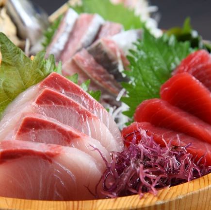 For welcoming and farewell parties! [Hydrangea Course] Includes 3 hours of all-you-can-drink, 3 types of sashimi, meat sushi, and 9 other dishes