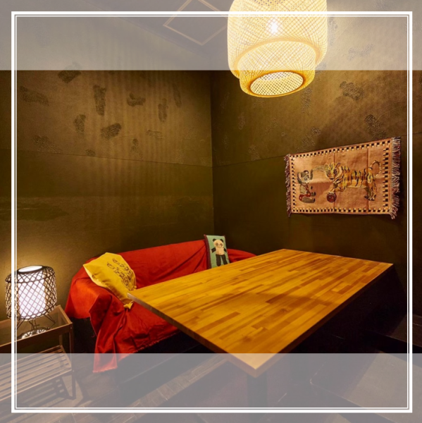 【個室完備！お友達との飲み会や女子会にオススメ☆】落ち着いて過ごせる個室も完備！　お友達との飲み会や女子会など各種宴会にもオススメ☆人気のお席ですので、はやめのご予約をお願いいたします！