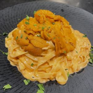 ウニ・ウニ・ウニのトマトクリーム