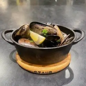 홍합 화이트 와인 찜